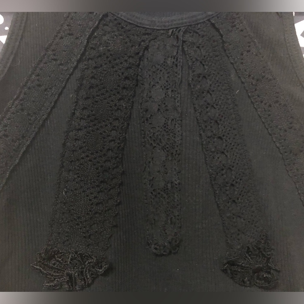 Black Lace Appliqué Tank Top